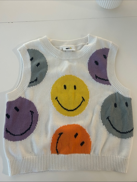H&M Other - H&M White Knit Vest with Yellow, Orange, Purple, Gray Smiley Faces